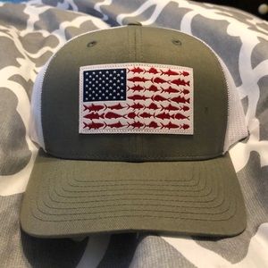 Columbia PFG SnapBack